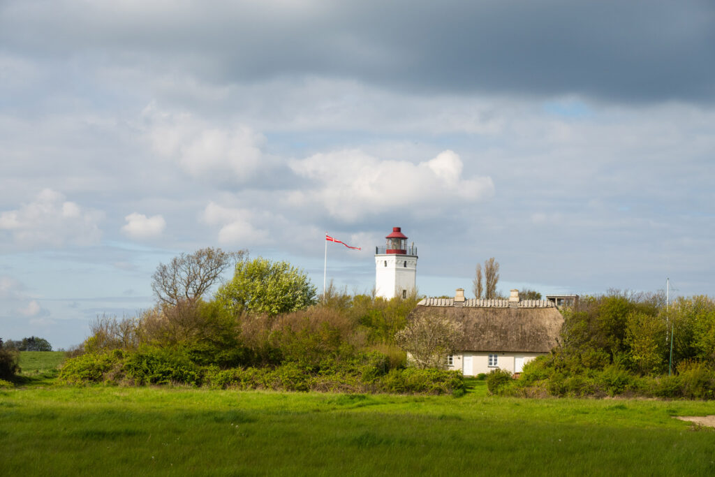 Dieses Bild hat ein leeres Alt-Attribut. Der Dateiname ist Leuchtturm-1024x683.jpg